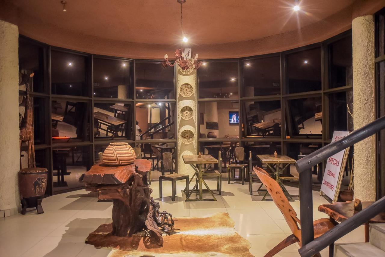 African Home Hotel 가보로네 외부 사진