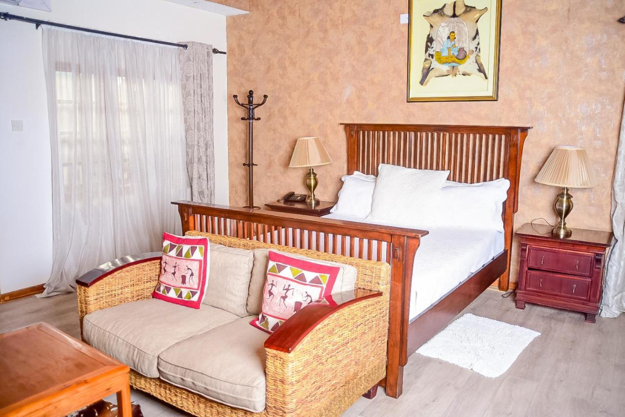 African Home Hotel 가보로네 외부 사진