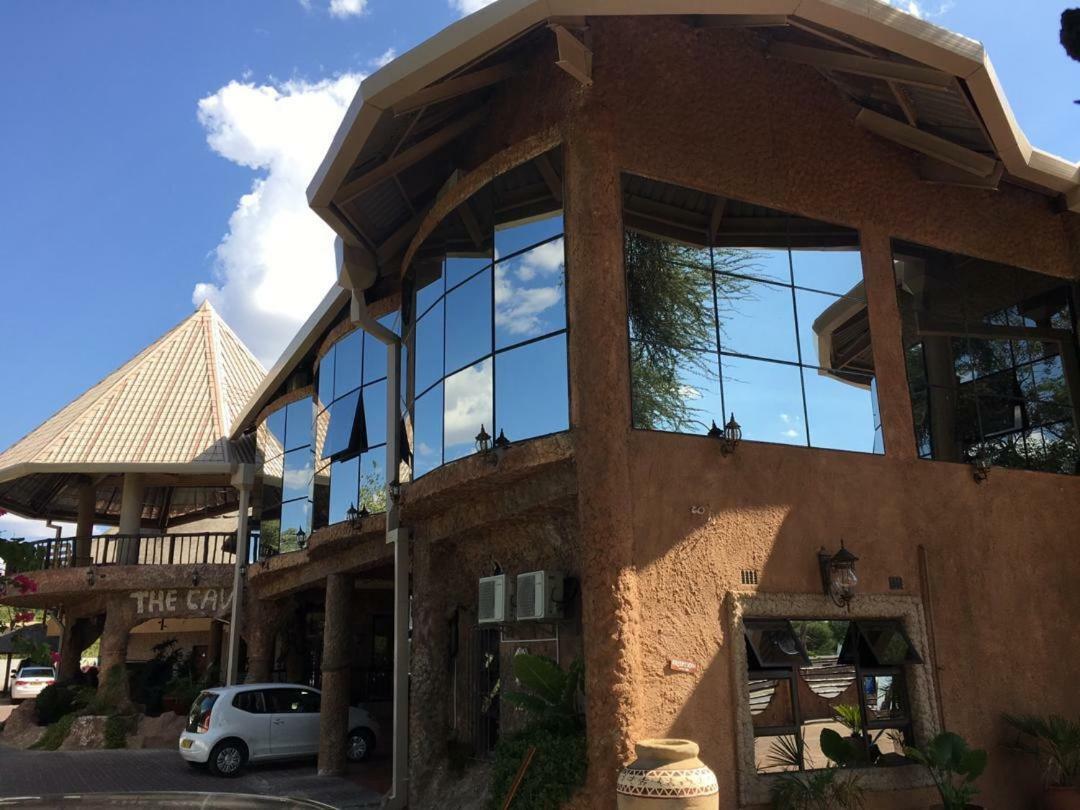 African Home Hotel 가보로네 외부 사진