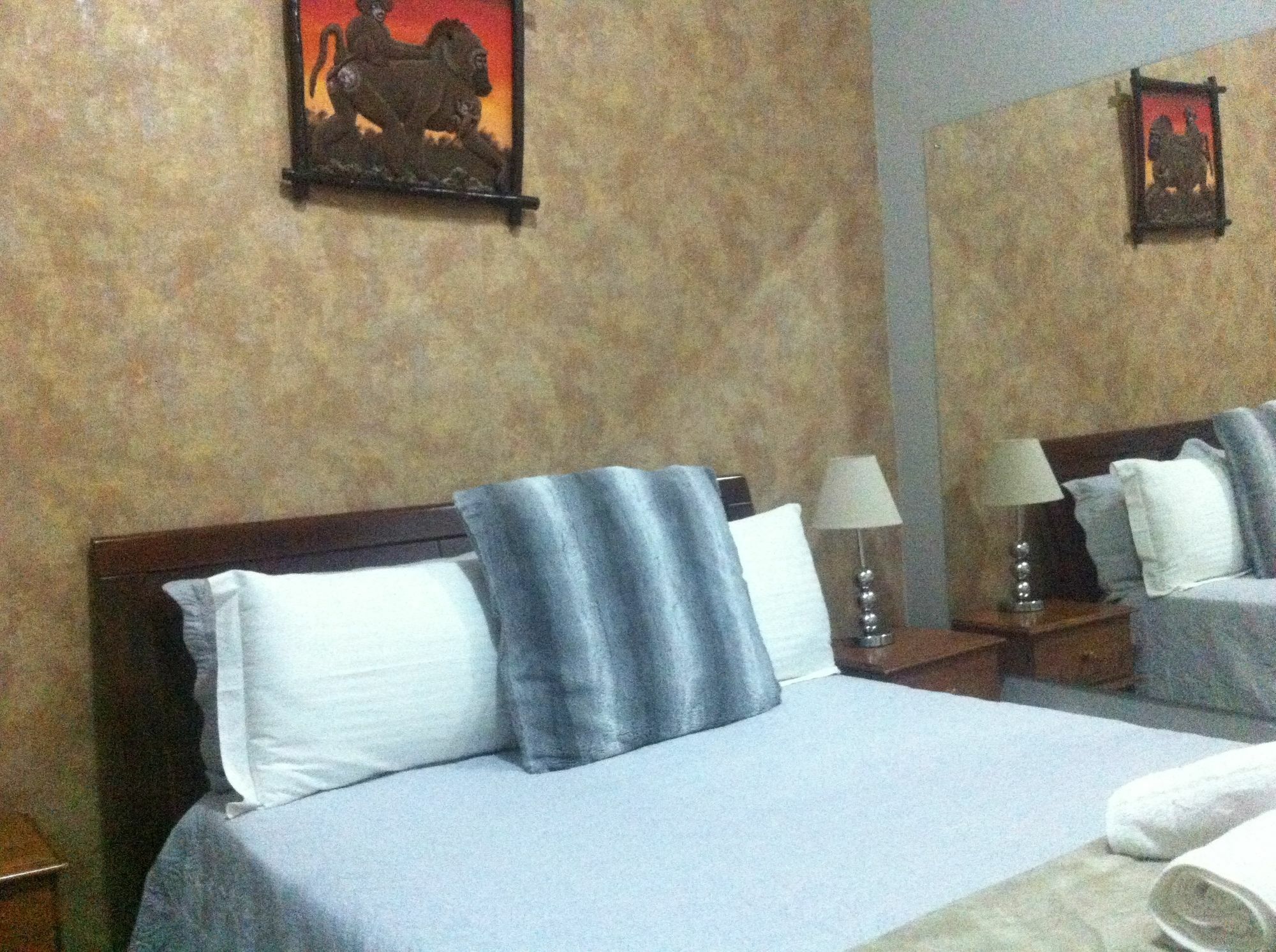 African Home Hotel 가보로네 외부 사진